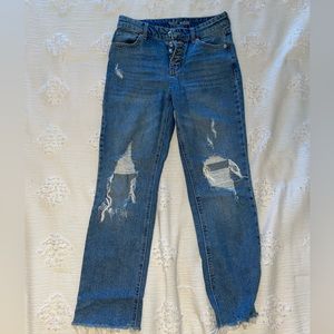 Hi there! Selling Target Boyfriend Jeans!
